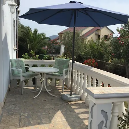 Apartmani Misic Ždrelac Exterior foto